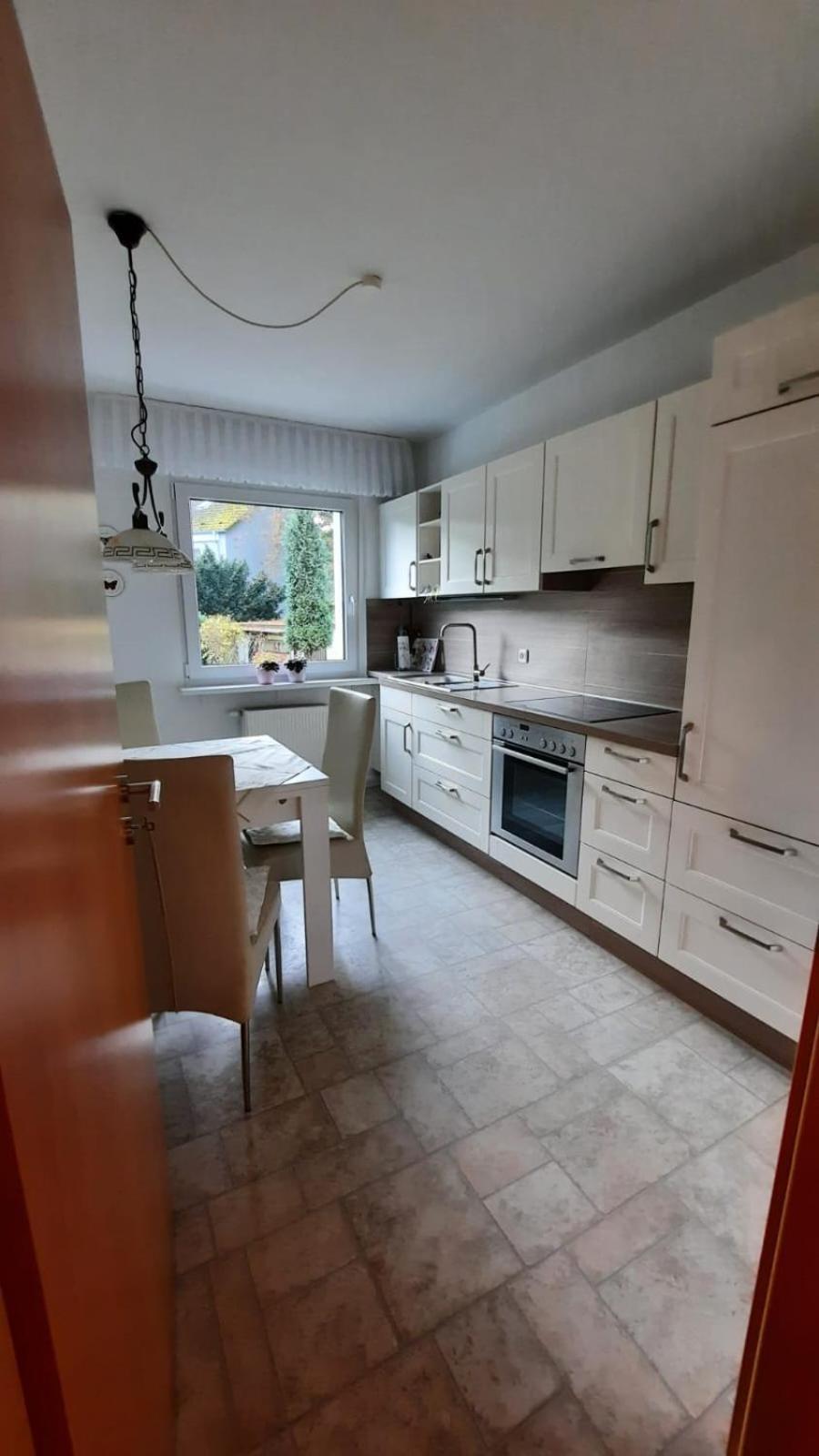 Ruhig Gelegene 2-Zi Fewo, Wallbox, Balkon Essen Exterior photo